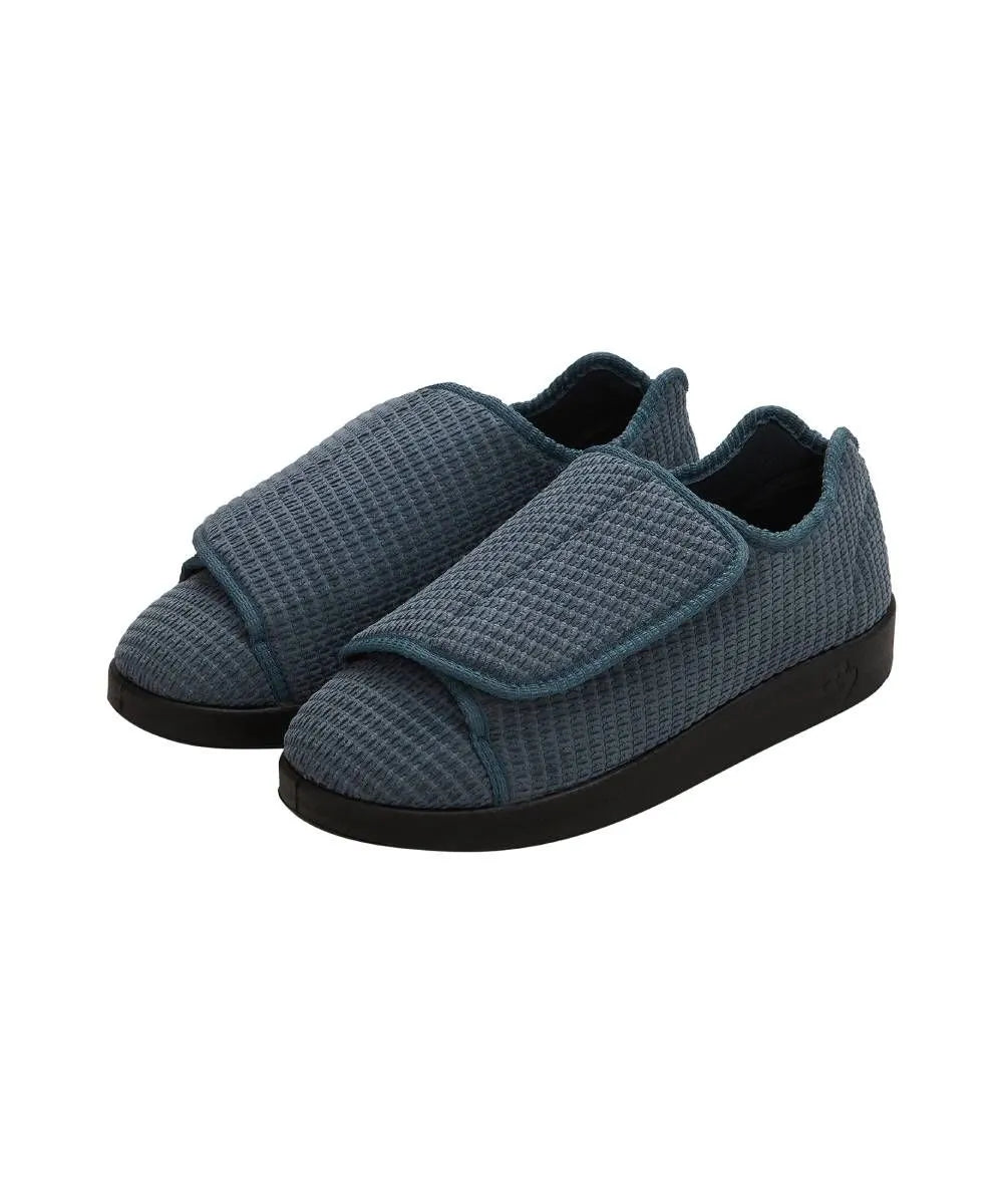 
                  
                    Mens Extra Extra Wide Slip Resistant Slippers
                  
                